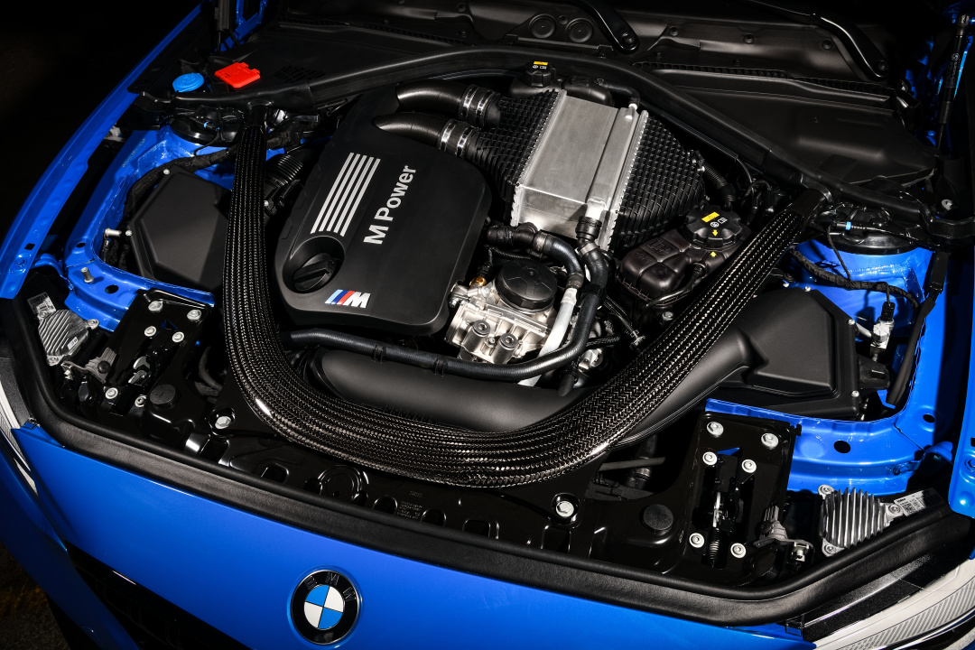 SMALL_P90374247_highRes_the-all-new-bmw-m2-c